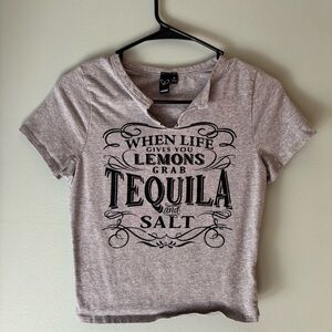 Windsor Heather Gray Graphic Tee, Medium